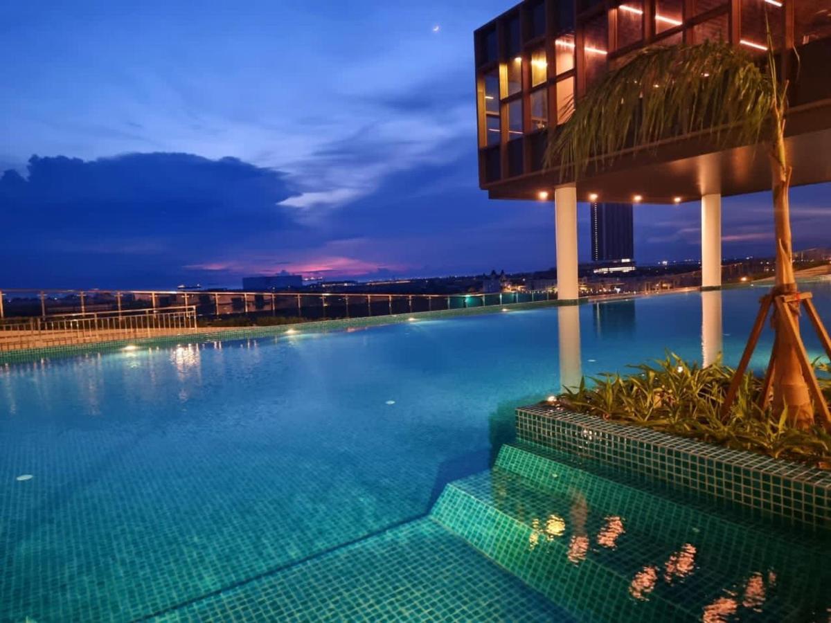 Luxury Couple Suites L Free Netflix L Massage Chair L Bathtub L Wifi 200Mbps L Town Area Bali Residence Malacca 外观 照片